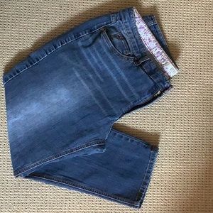 Vintage America blues boyfriend capris size 14/32